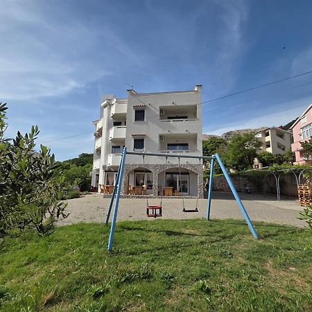 Apartments Leticia I Baska  Exterior photo