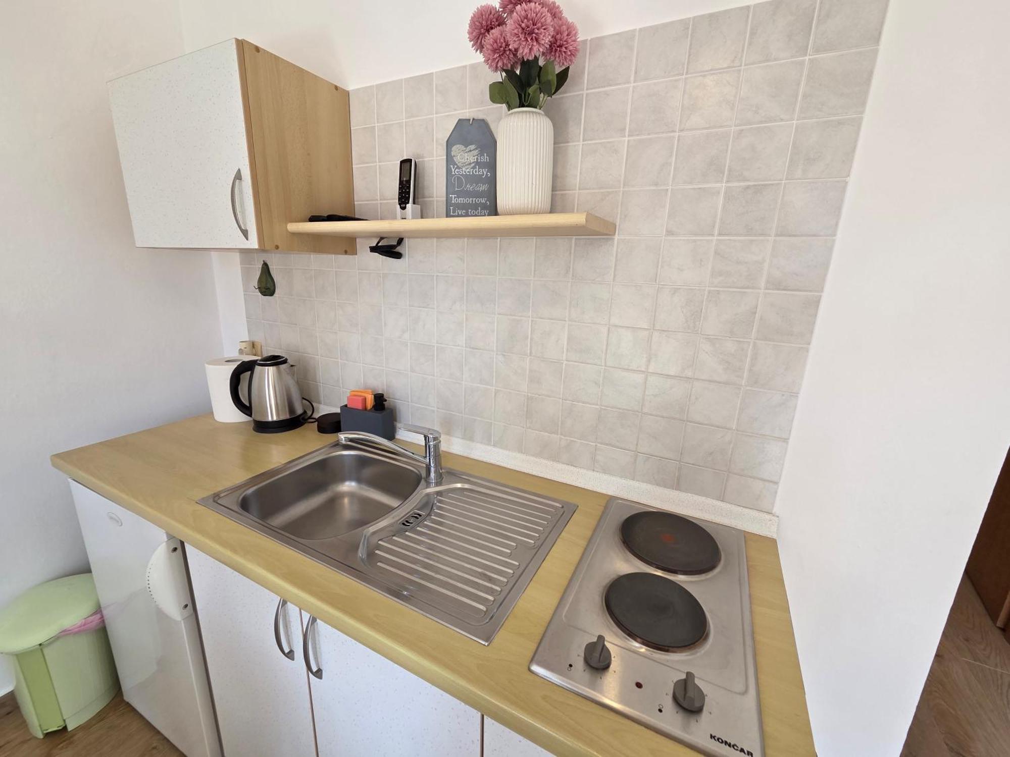 Apartments Leticia I Baska  Exterior photo